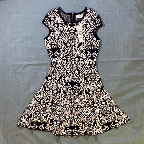 Black and white skater sweater dress, NWT Elle XS - Picture 4 of 4